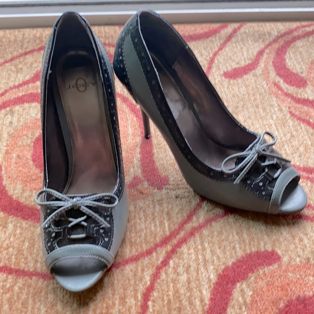Joey gray and black stilettos